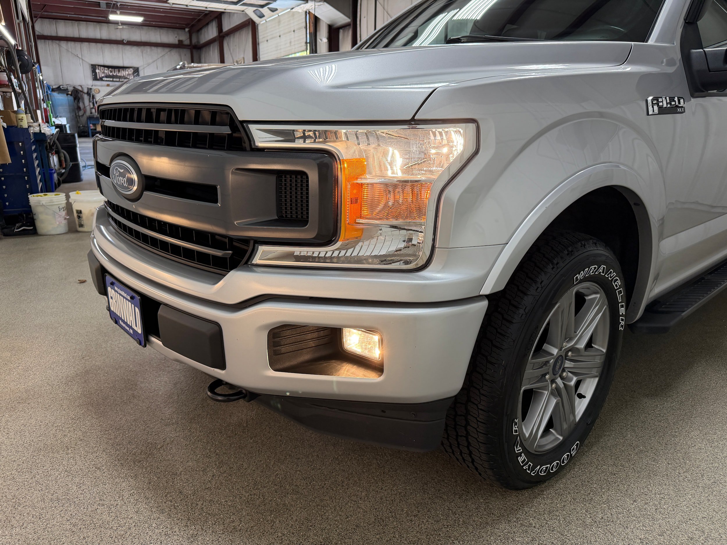 Certified 2019 Ford F150 XLT w/ Equipment Group 302A Luxury AWD/4WD image 37