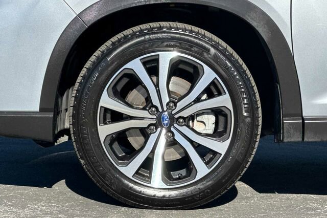 Used 2021 Subaru Forester Limited image 26