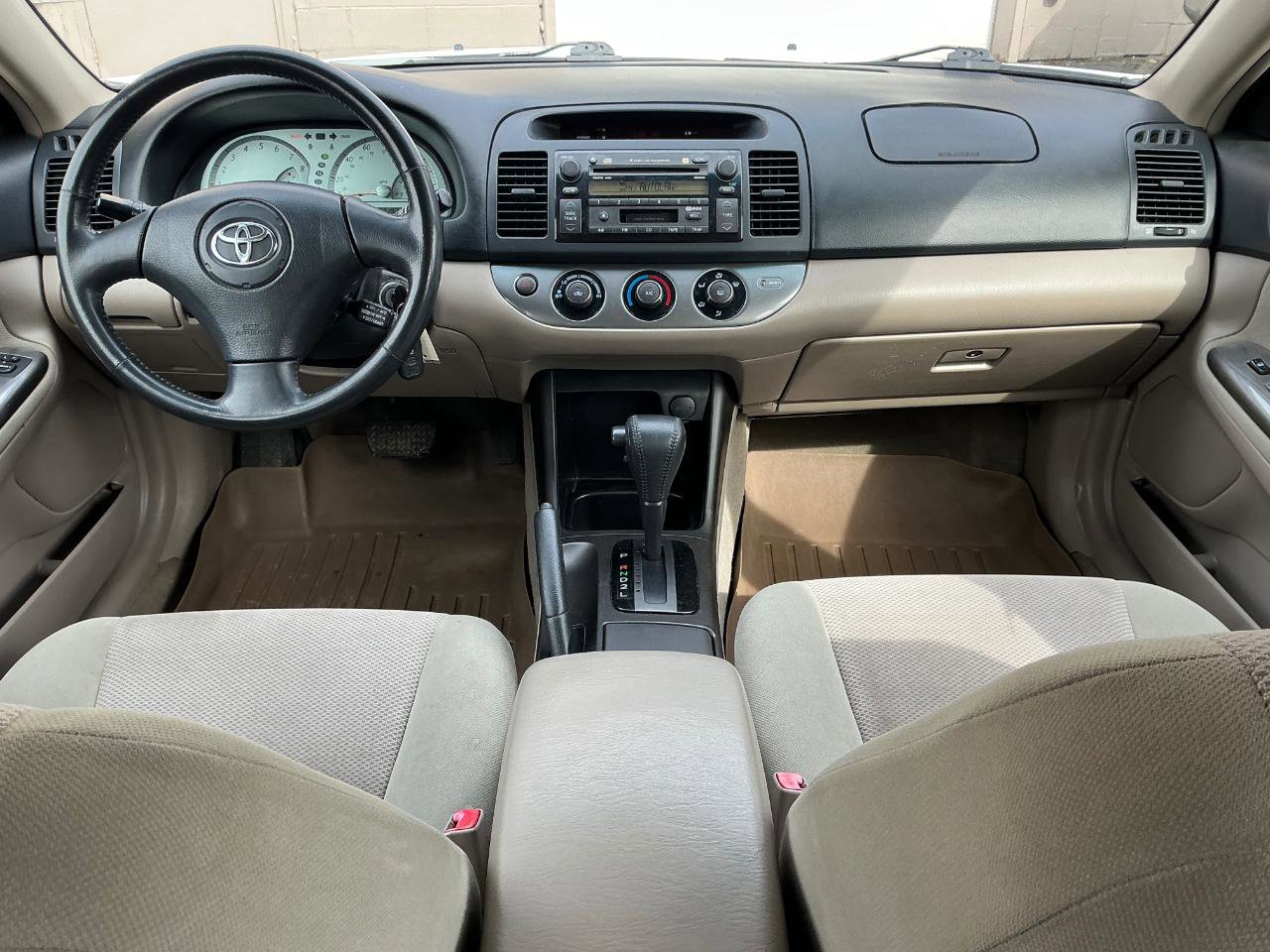 Used 2002 Toyota Camry XLE FWD image 12