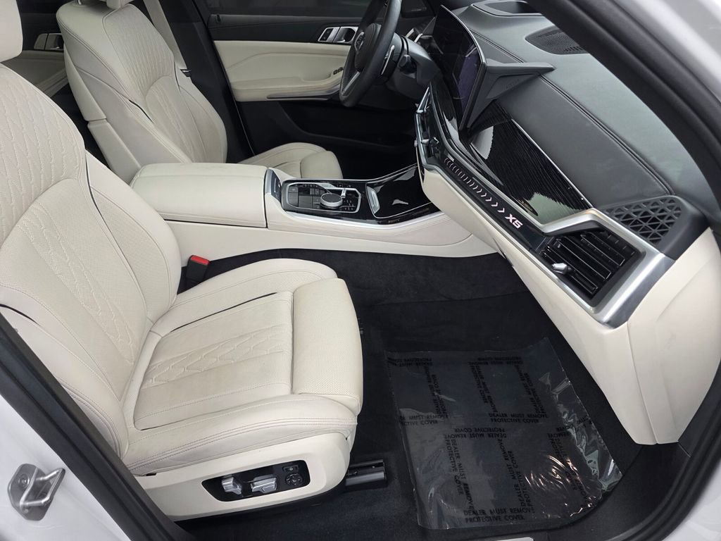 Used 2024 BMW X5 sDrive40i w/ M Sport Package RWD image 28