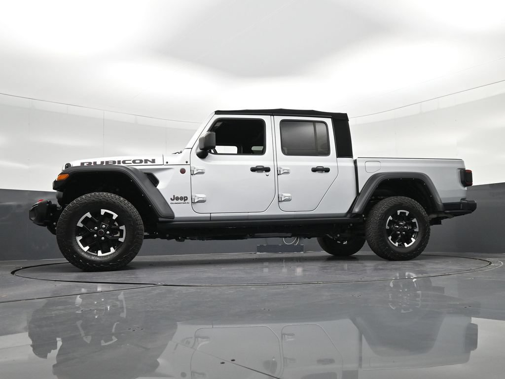 Used 2024 Jeep Gladiator Rubicon w/ Safety Group AWD/4WD image 26