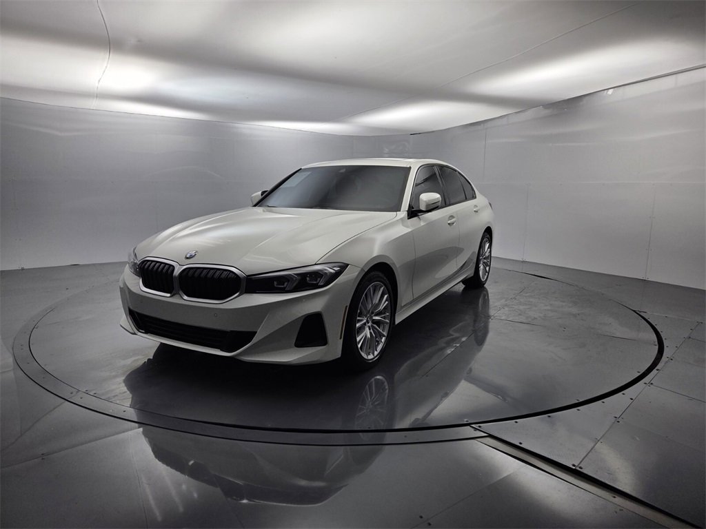 Used 2023 BMW 330i Sedan w/ Driving Assistance Package image 4
