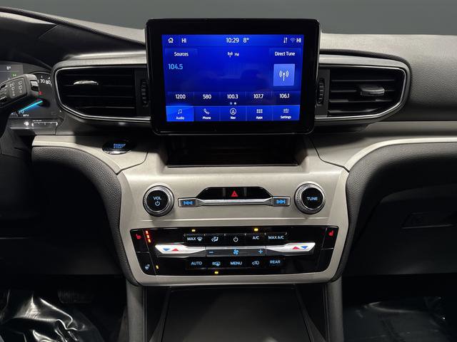 Used 2023 Ford Explorer XLT AWD/4WD image 9