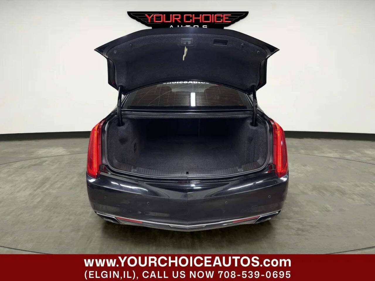 Used 2017 Cadillac XTS Luxury w/ Driver Awareness Package AWD/4WD image 5