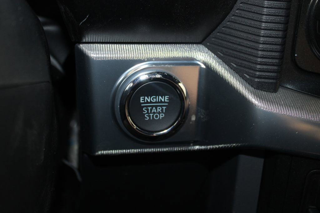 New 2025 Ford F150 Lariat w/ Equipment Group 502A High image 41