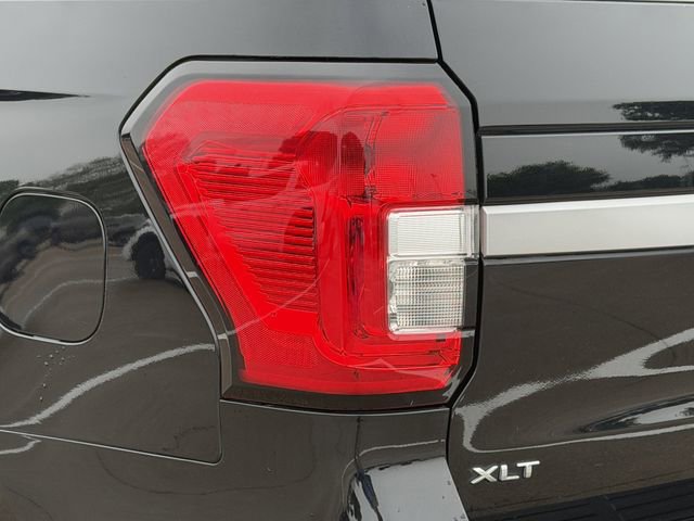 Used 2022 Ford Expedition XLT RWD image 7