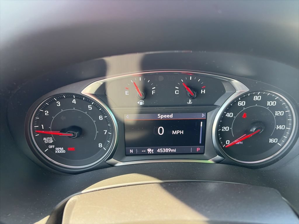 Used 2024 GMC Terrain SLT AWD/4WD image 15