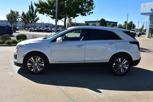 Used 2025 Cadillac XT5 Premium Luxury image 10