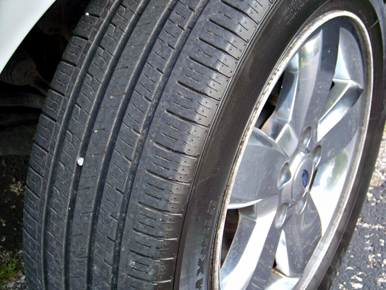 Used 2009 Ford Escape Limited AWD/4WD image 25