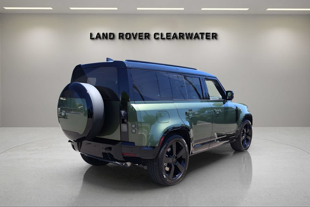 New 2026 Land Rover Defender 110 X-Dynamic SE AWD/4WD image 5