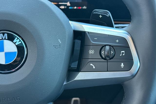 Used 2025 BMW X2 xDrive28i w/ M Sport Package AWD/4WD image 27