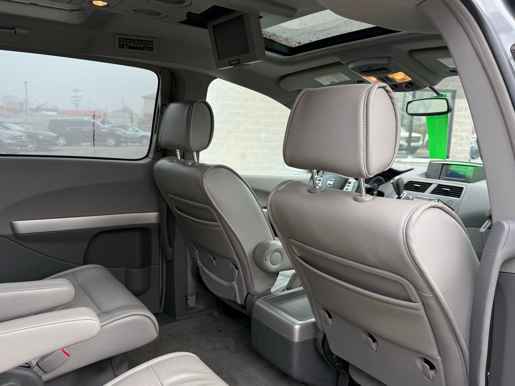 Used 2009 Nissan Quest SE w/ Seat Pkg image 34