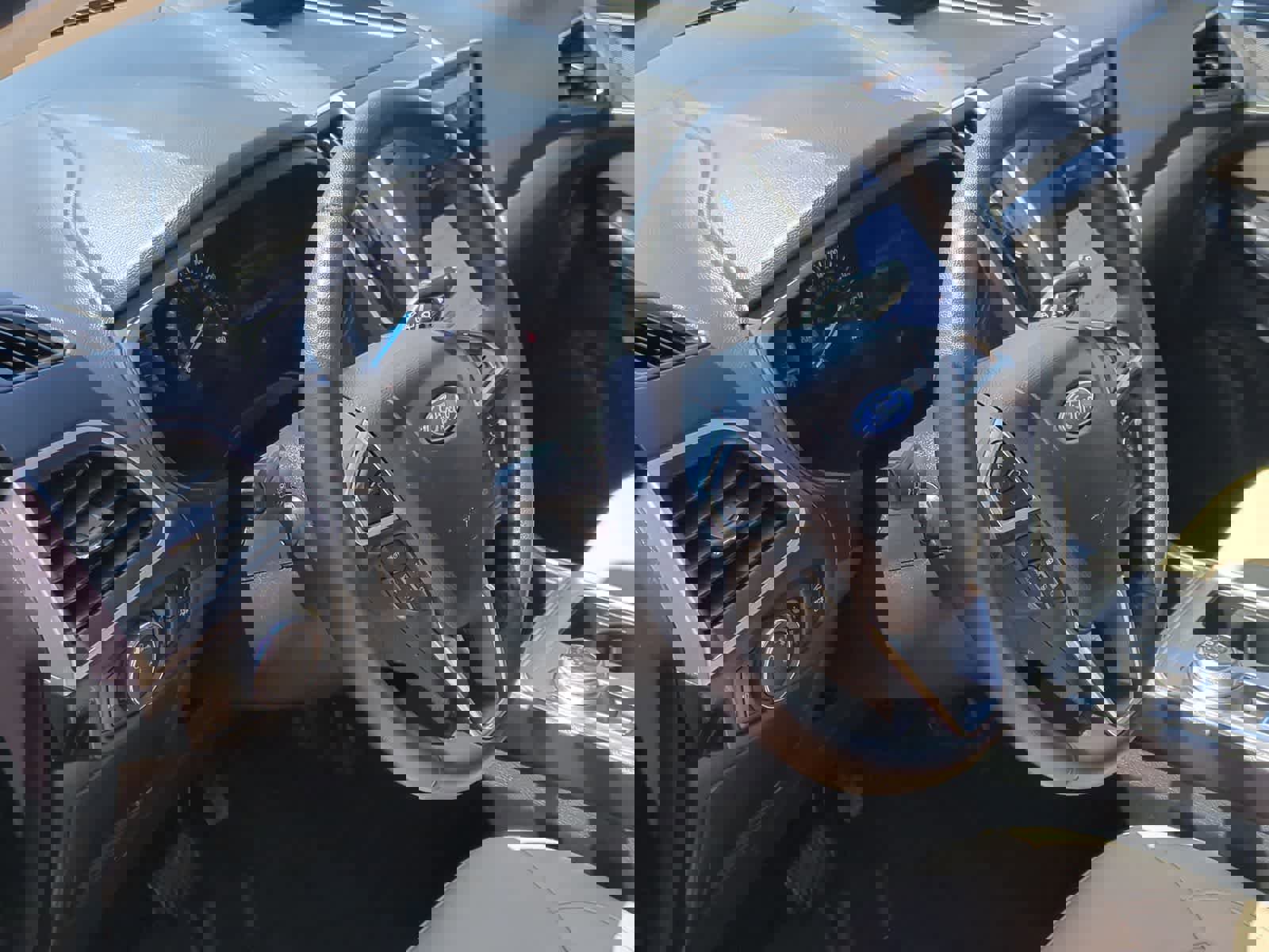 Used 2023 Ford Edge SEL w/ Convenience Package AWD/4WD image 10