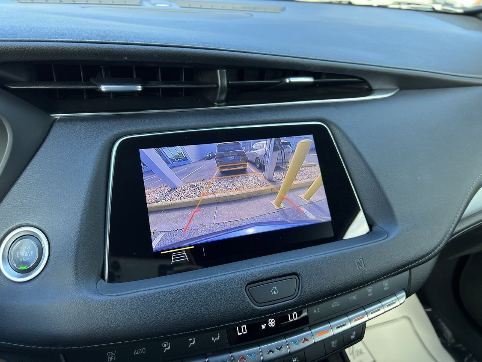 Used 2019 Cadillac XT4 Premium Luxury AWD/4WD image 16