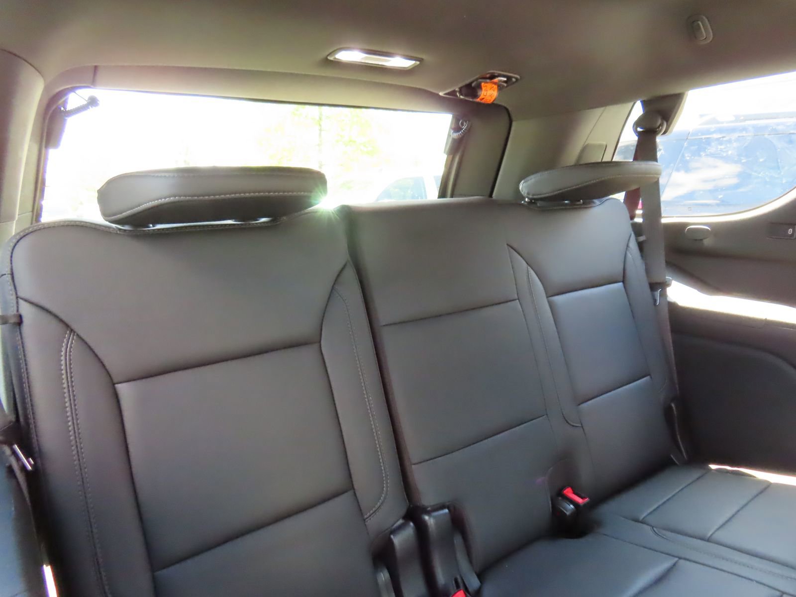 Used 2022 Chevrolet Tahoe LT w/ Luxury Package AWD/4WD image 35