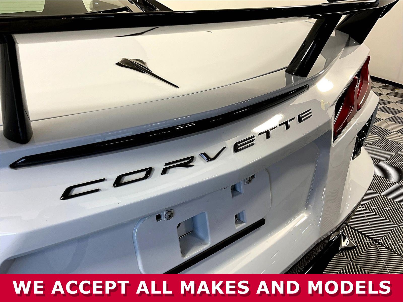 Used 2022 Chevrolet Corvette Stingray Coupe w/ Z51 Performance Package RWD image 18
