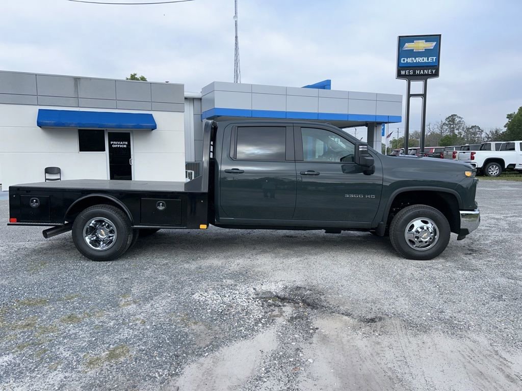 New 2026 Chevrolet Silverado 3500 LT w/ Convenience Package AWD/4WD image 3