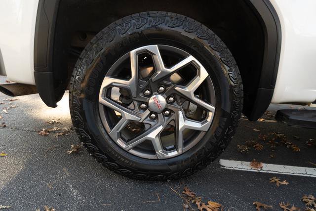 Used 2022 GMC Sierra 1500 SLT w/ SLT Convenience Package image 47