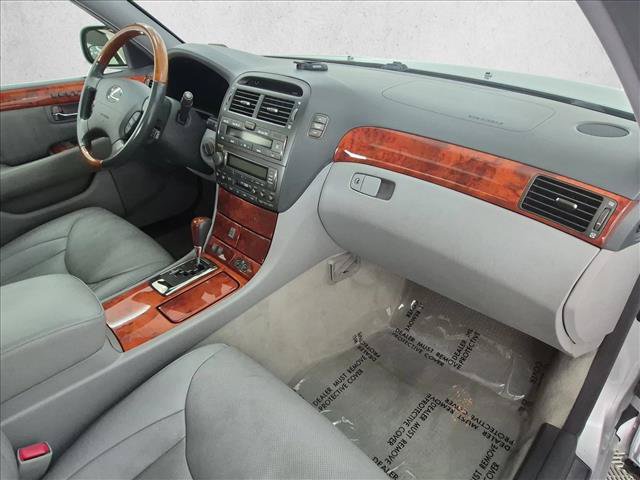 Used 2005 Lexus LS 430 RWD image 24