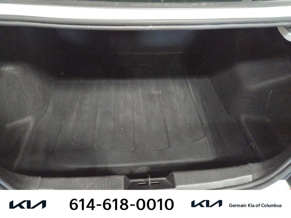 Used 2020 Chevrolet Sonic Premier FWD image 21