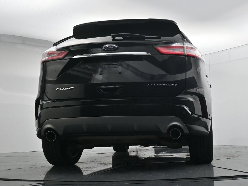 Used 2020 Ford Edge Titanium w/ Equipment Group 301A FWD image 21