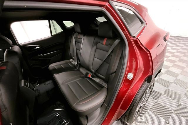 Used 2024 Chevrolet Trax RS w/ Sunroof Package image 25