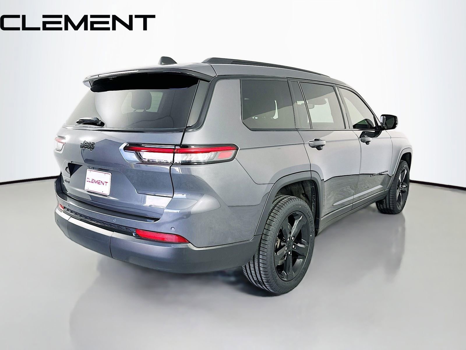 Used 2023 Jeep Grand Cherokee L Laredo AWD/4WD image 7