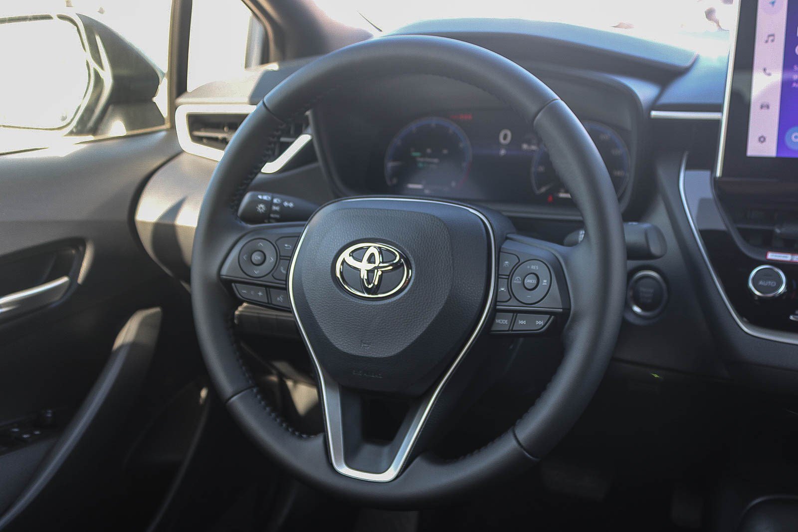New 2026 Toyota Corolla SE FWD image 18