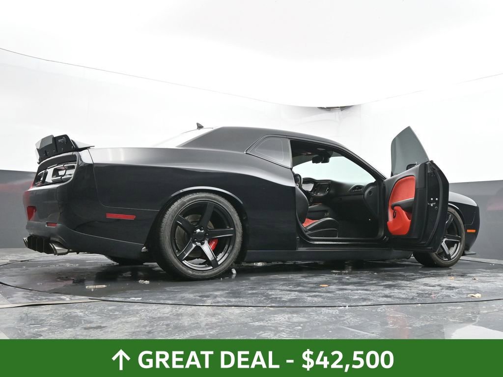 Used 2016 Dodge Challenger SRT Hellcat image 96