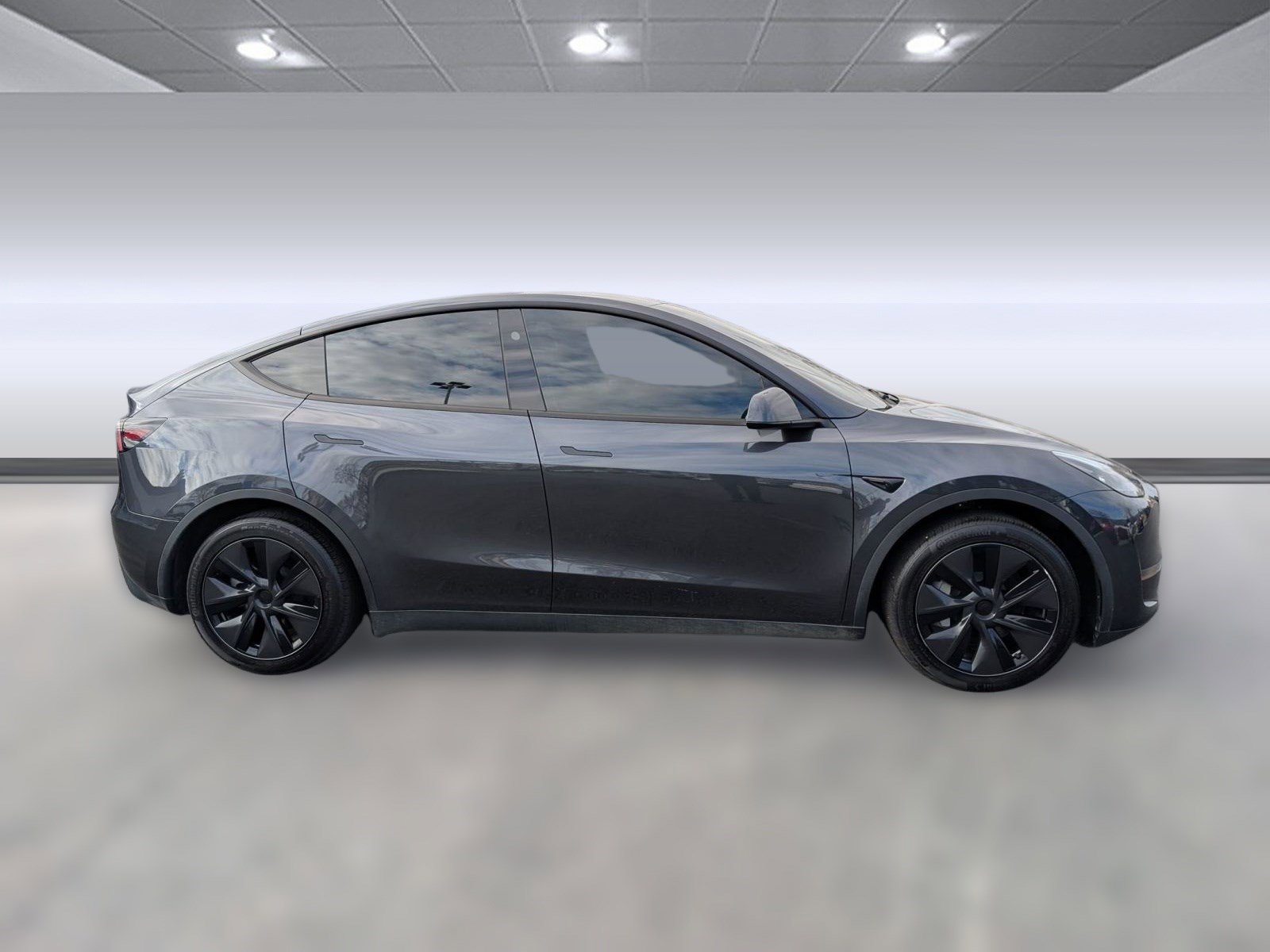 Used 2025 Tesla Model Y Long Range image 8
