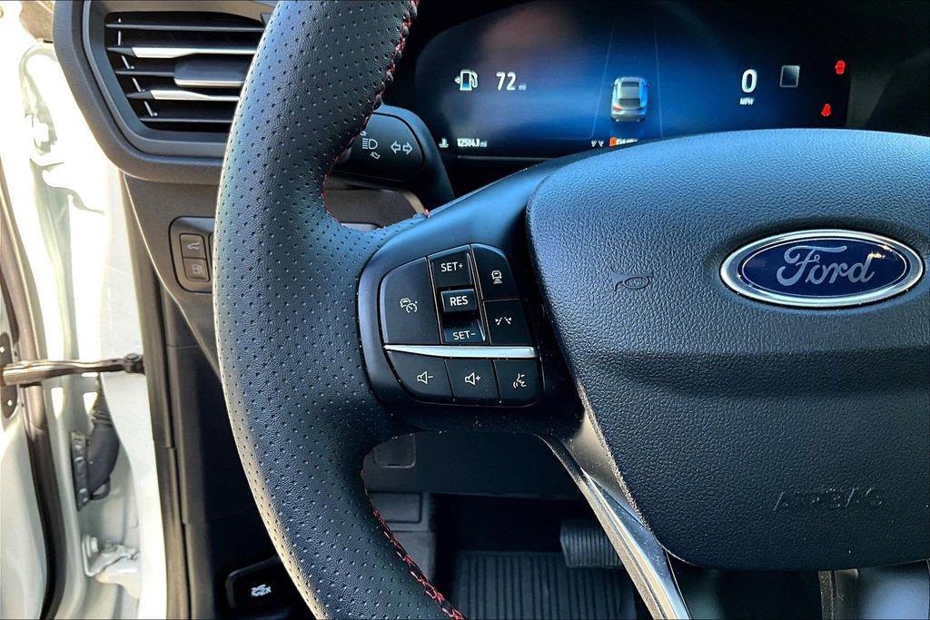 Used 2025 Ford Escape ST-Line Elite w/ Premium Technology Package image 13