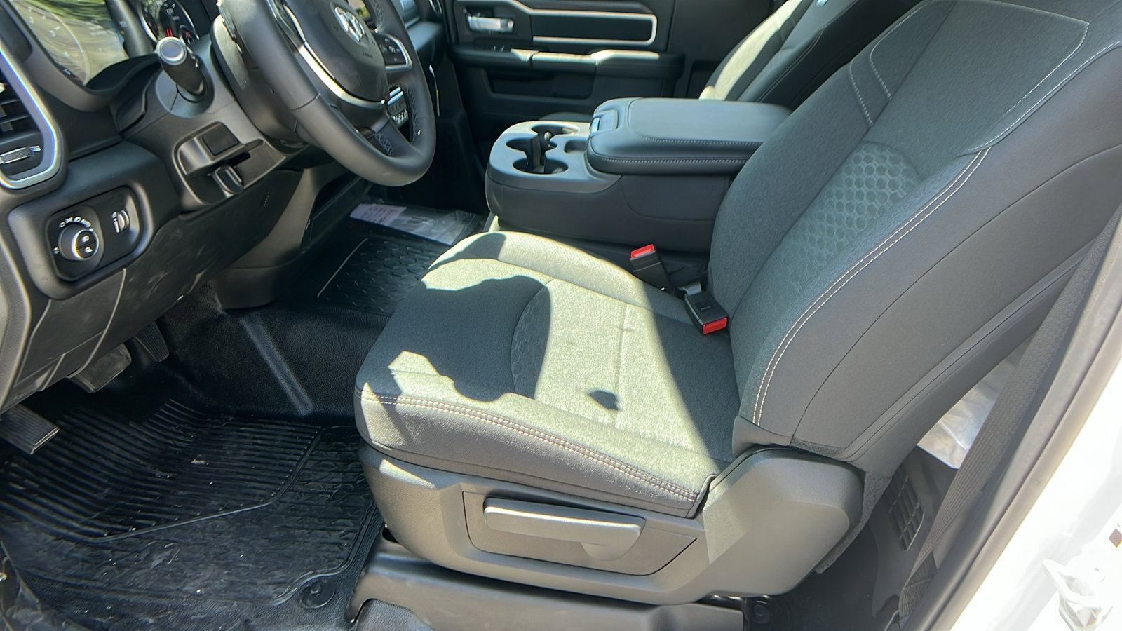 New 2025 RAM 5500 2WD Regular Cab image 20