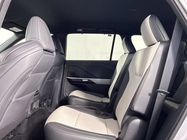 Certified 2025 Lexus TX 500h AWD w/ Technology Package image 24
