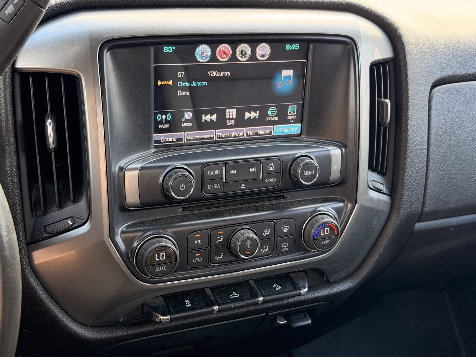 Used 2016 Chevrolet Silverado 1500 LT w/ All Star Edition AWD/4WD image 17