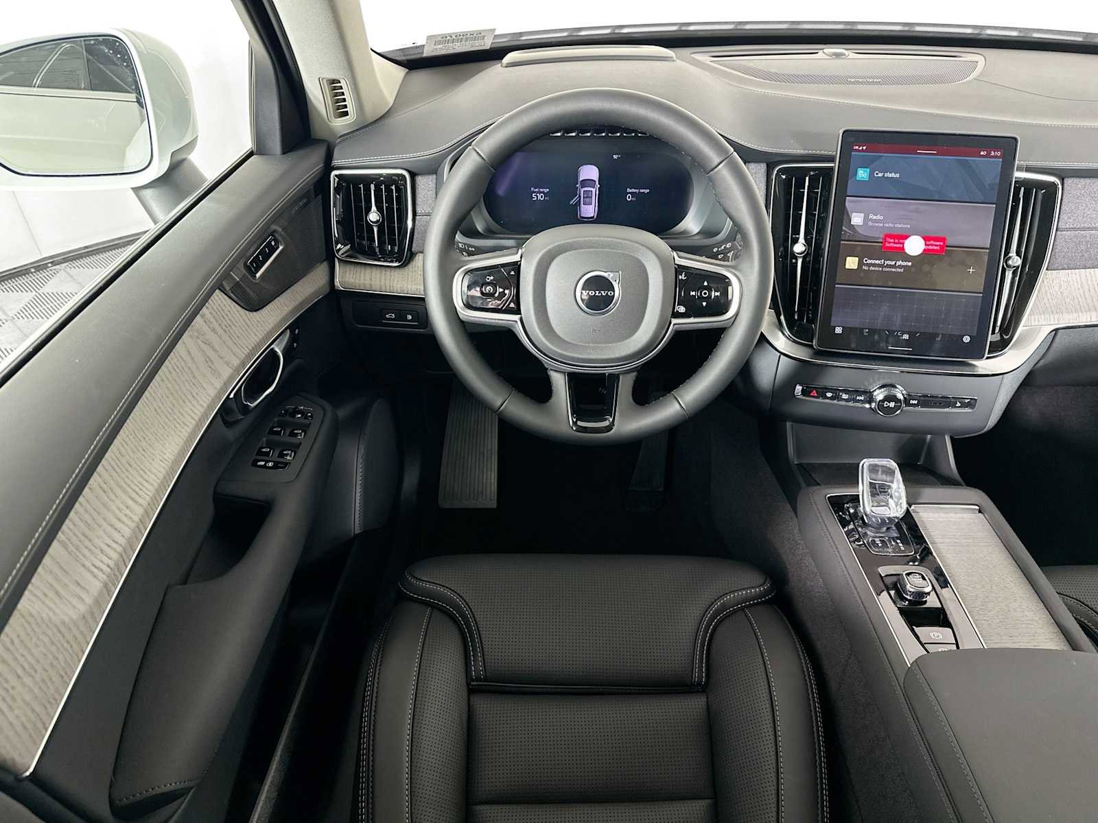 New 2025 Volvo XC90 T8 Plus w/ Protection Package Premier image 20