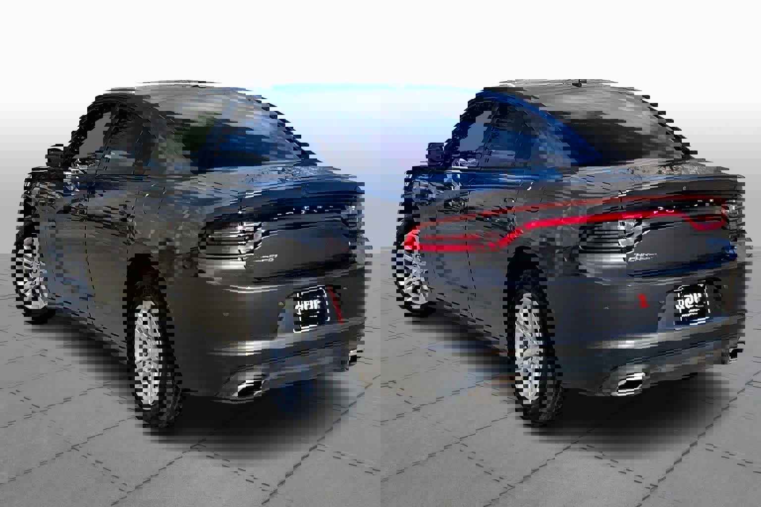 Used 2022 Dodge Charger SXT image 10