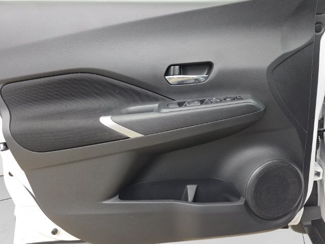 Used 2024 Nissan Kicks SV FWD image 26