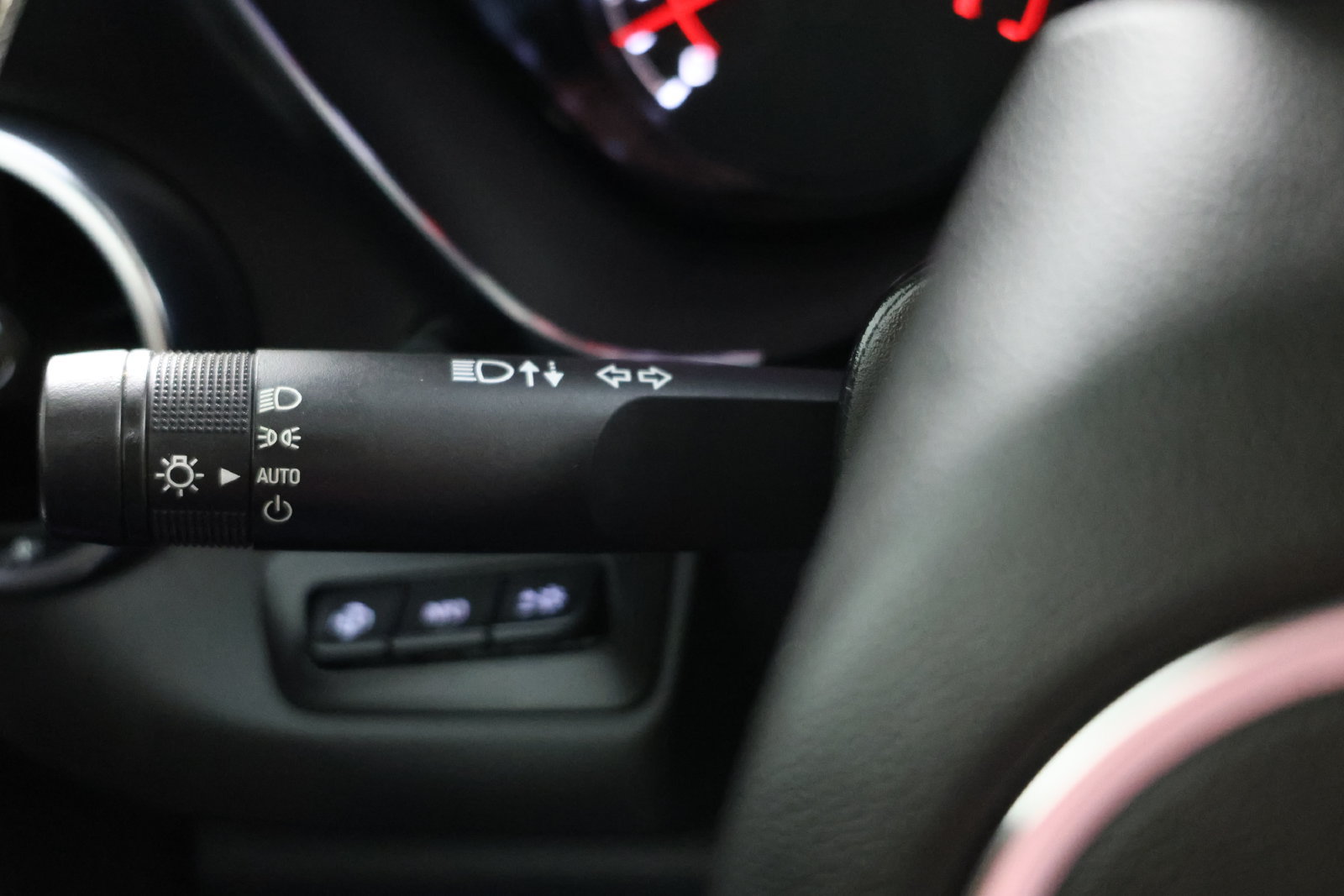 Used 2022 Chevrolet Camaro SS RWD image 25
