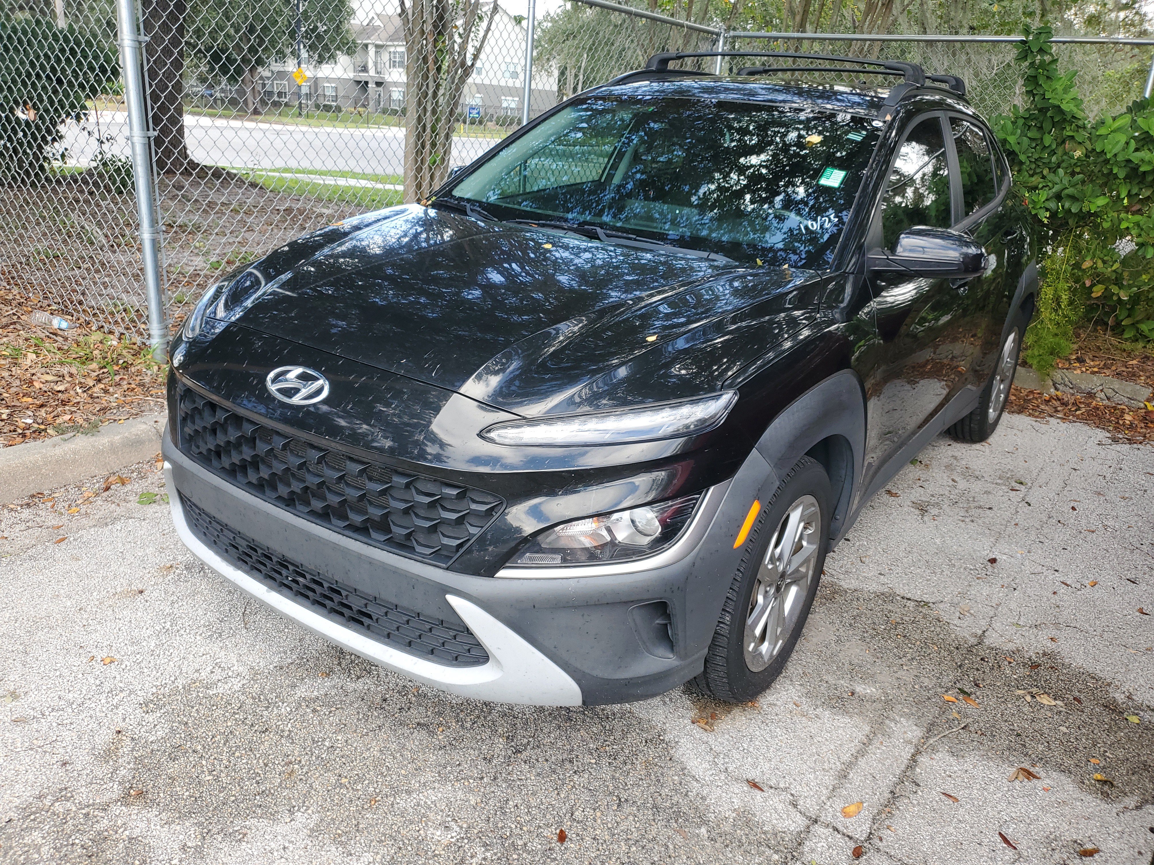 Used 2022 Hyundai Kona SEL w/ Convenience Package FWD image 4