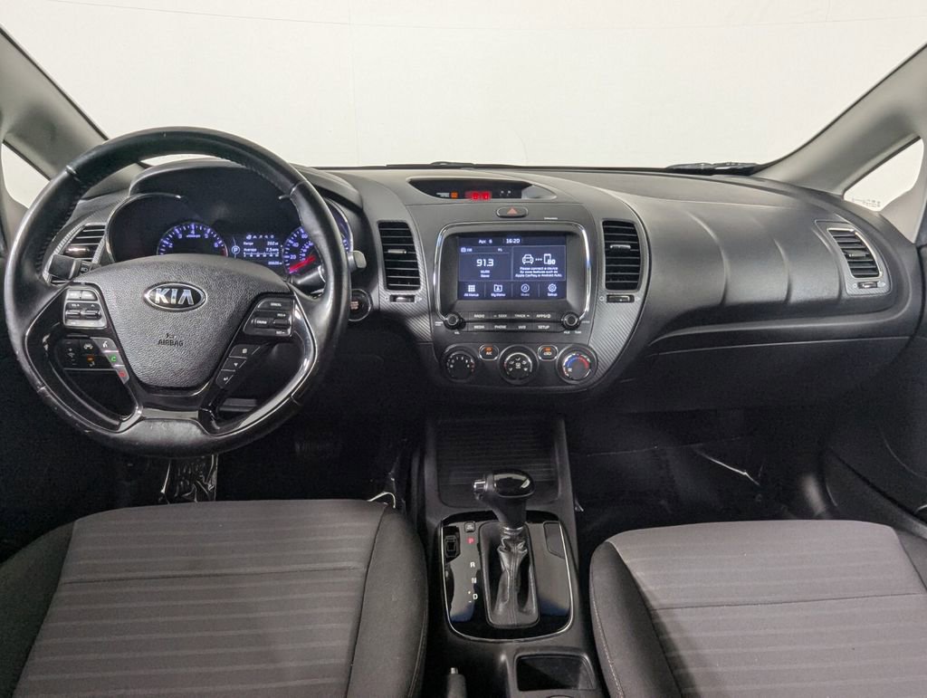 Used 2017 Kia Forte S w/ S Technology Package image 13