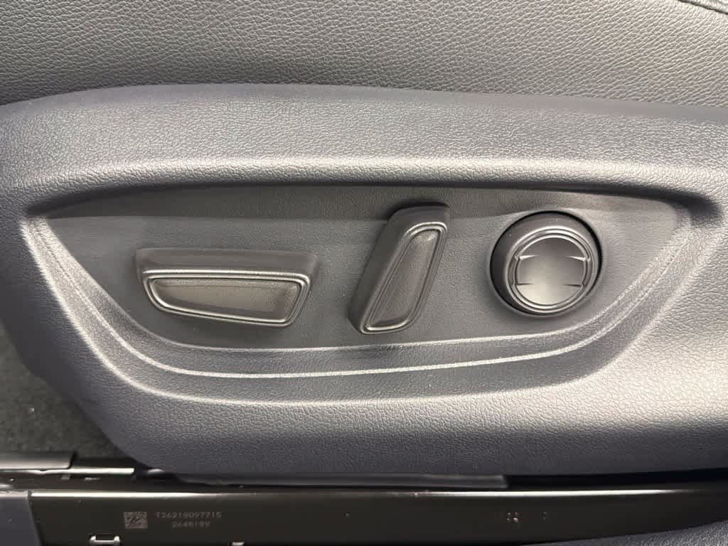 New 2026 Toyota Camry SE w/ Multimedia Upgrade Package FWD image 19