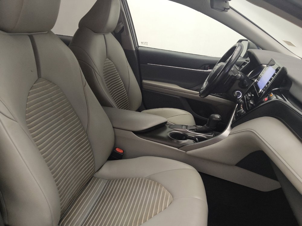 Used 2022 Toyota Camry SE image 21
