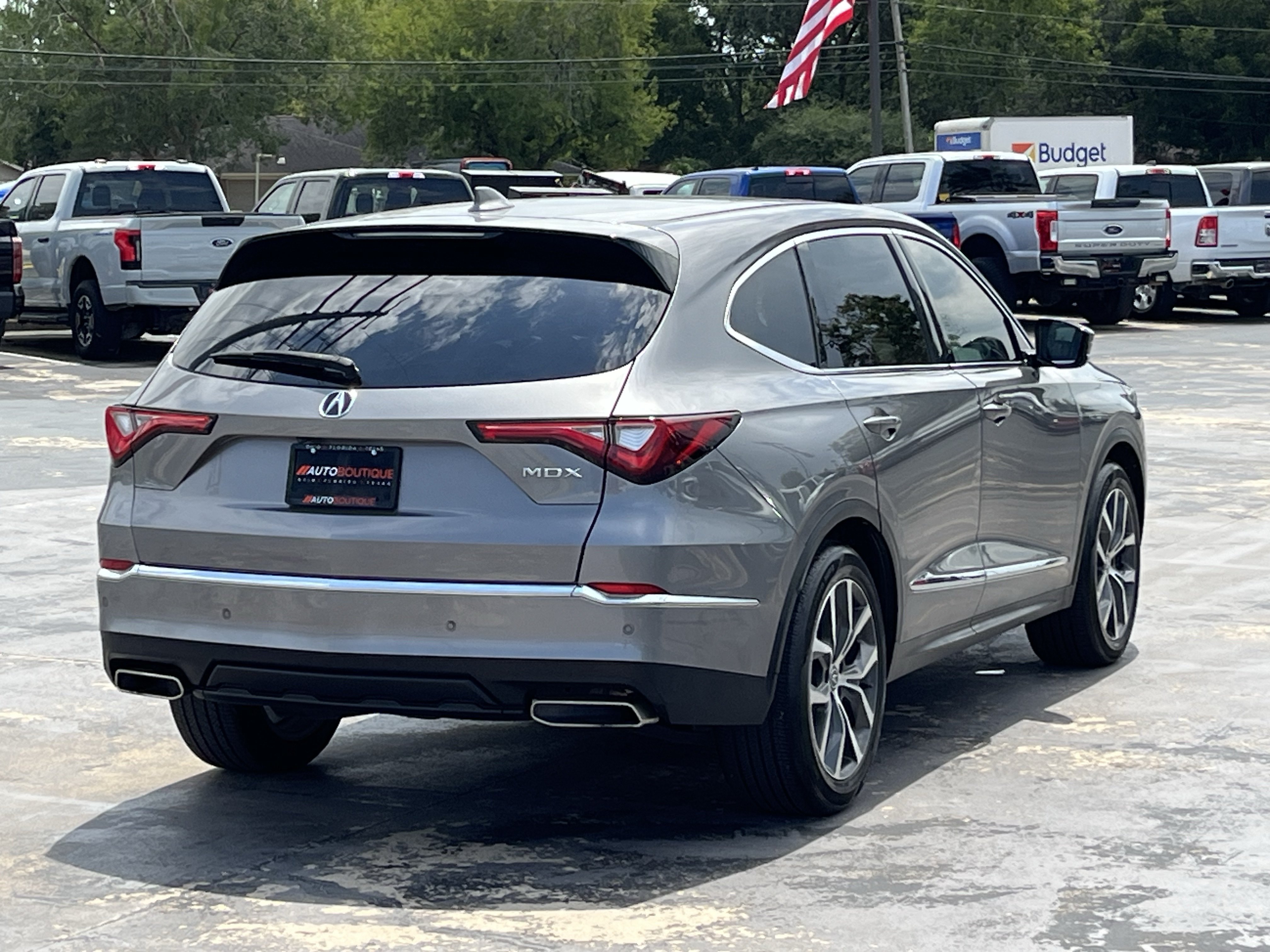 Used 2022 Acura MDX w/ Technology Package FWD image 12