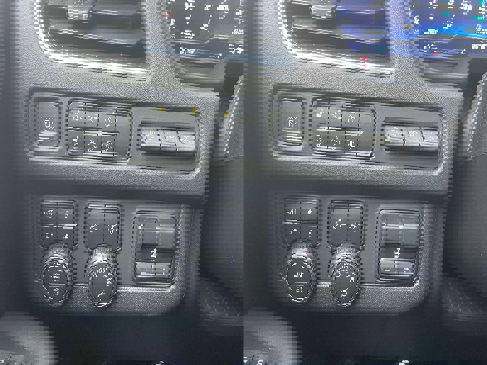 Used 2023 Chevrolet Tahoe High Country AWD/4WD image 21