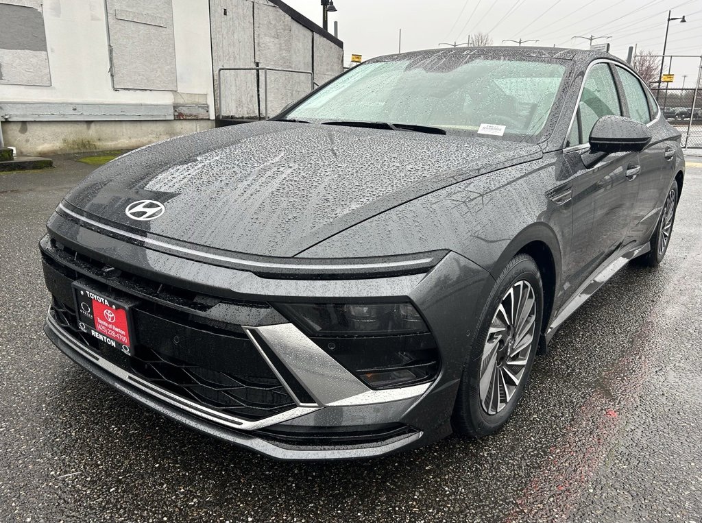 Used 2025 Hyundai Sonata Limited