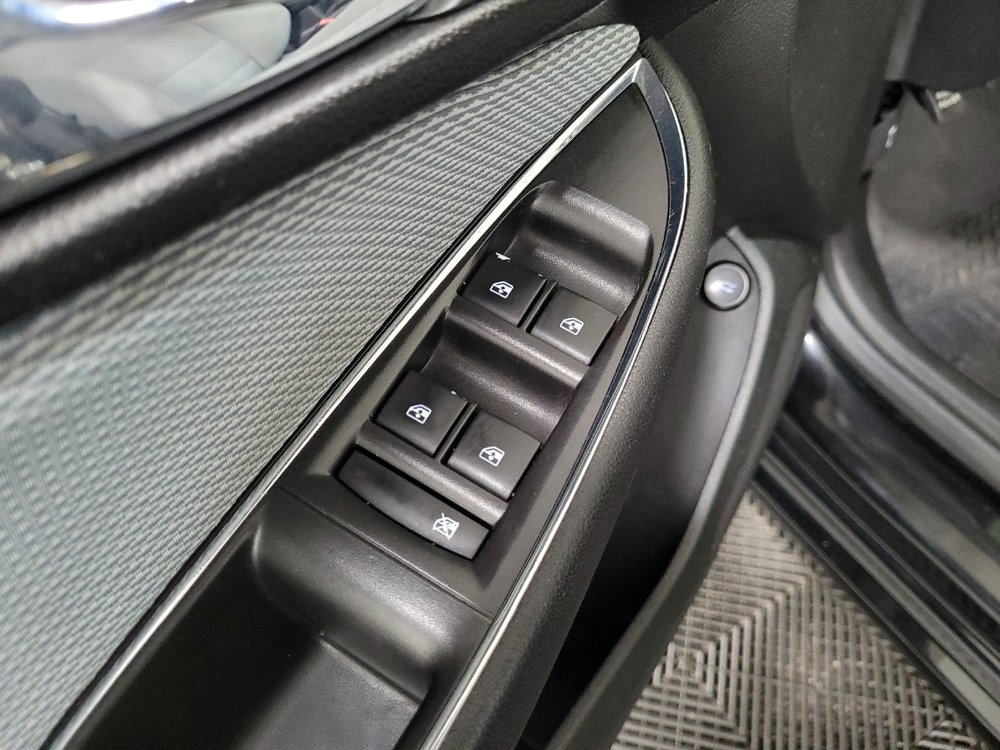 Used 2019 Chevrolet Cruze LT w/ Convenience Package FWD image 27