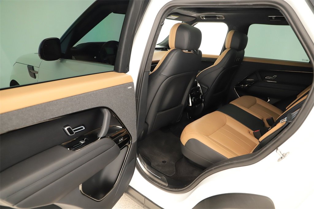 Used 2024 Land Rover Range Rover Sport Autobiography image 25