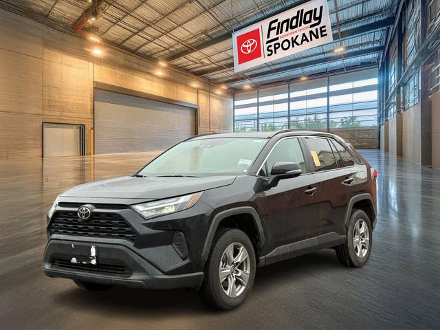 Used 2025 Toyota RAV4 XLE image 1