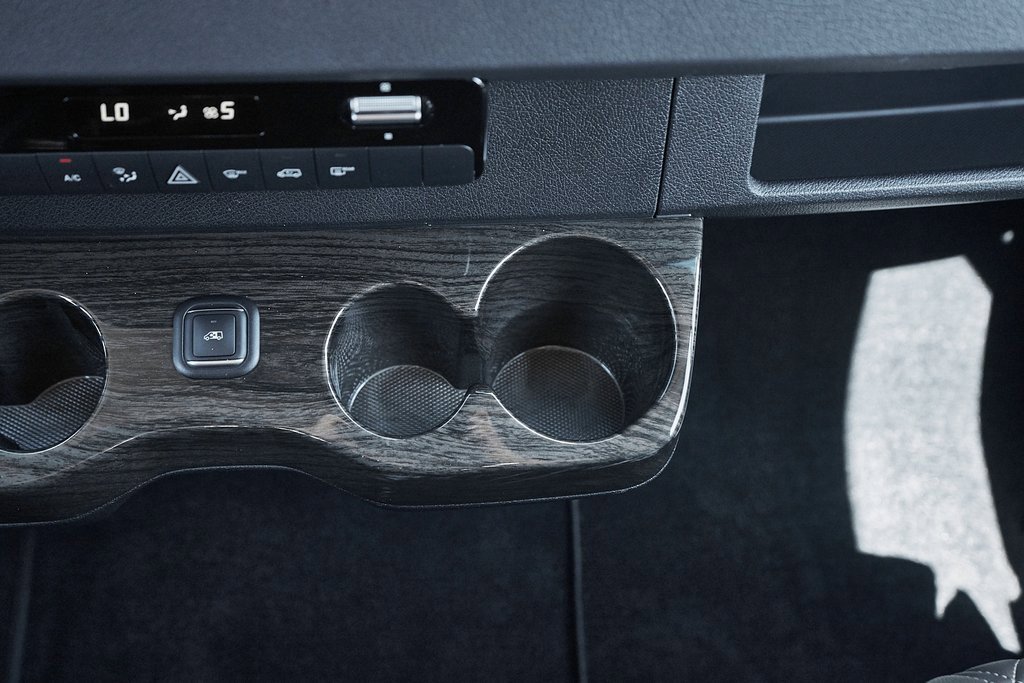 Used 2024 Mercedes-Benz Sprinter 3500 w/ Parking Package image 58