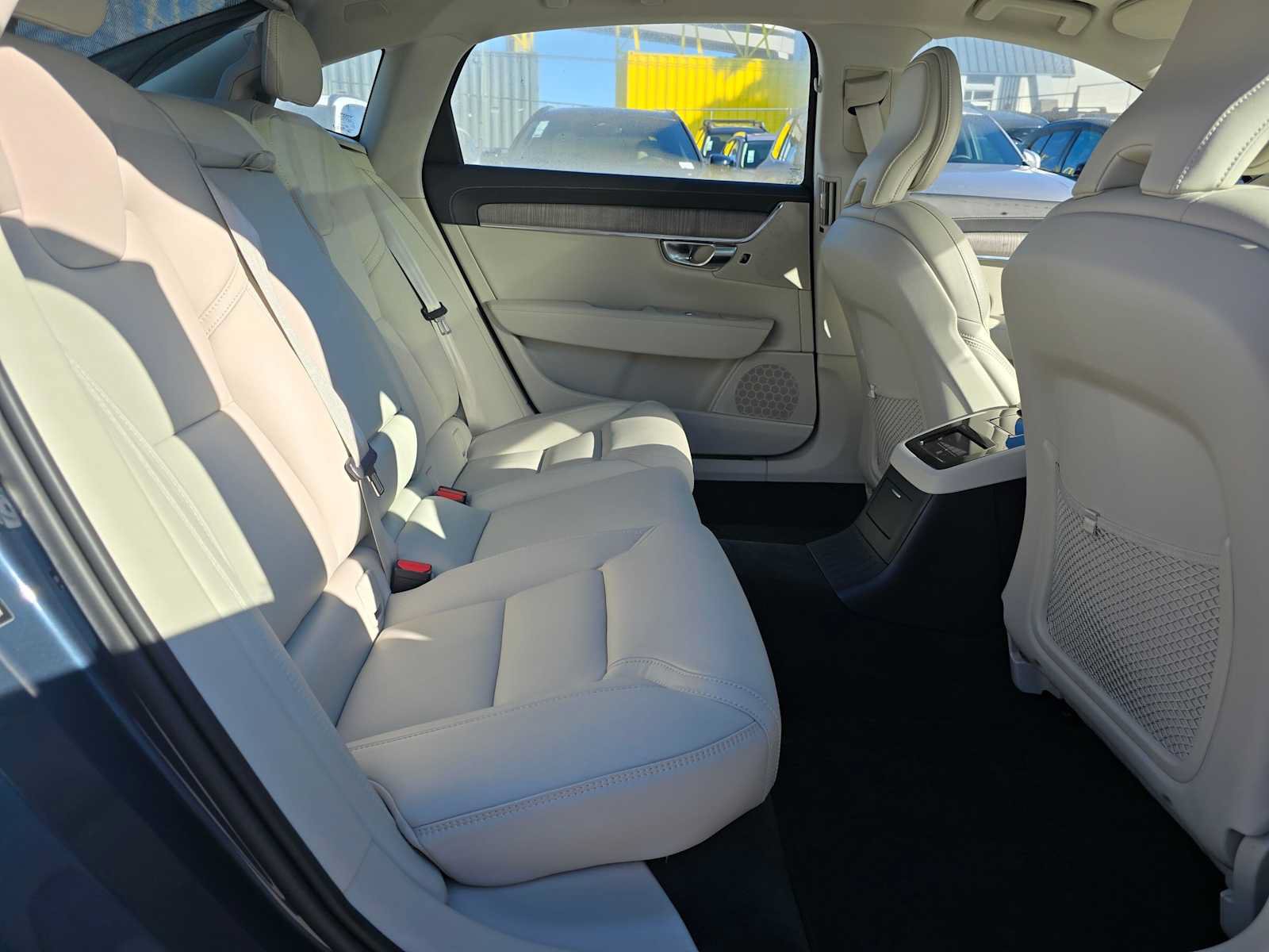 Certified 2024 Volvo S90 T8 Ultimate AWD/4WD image 13